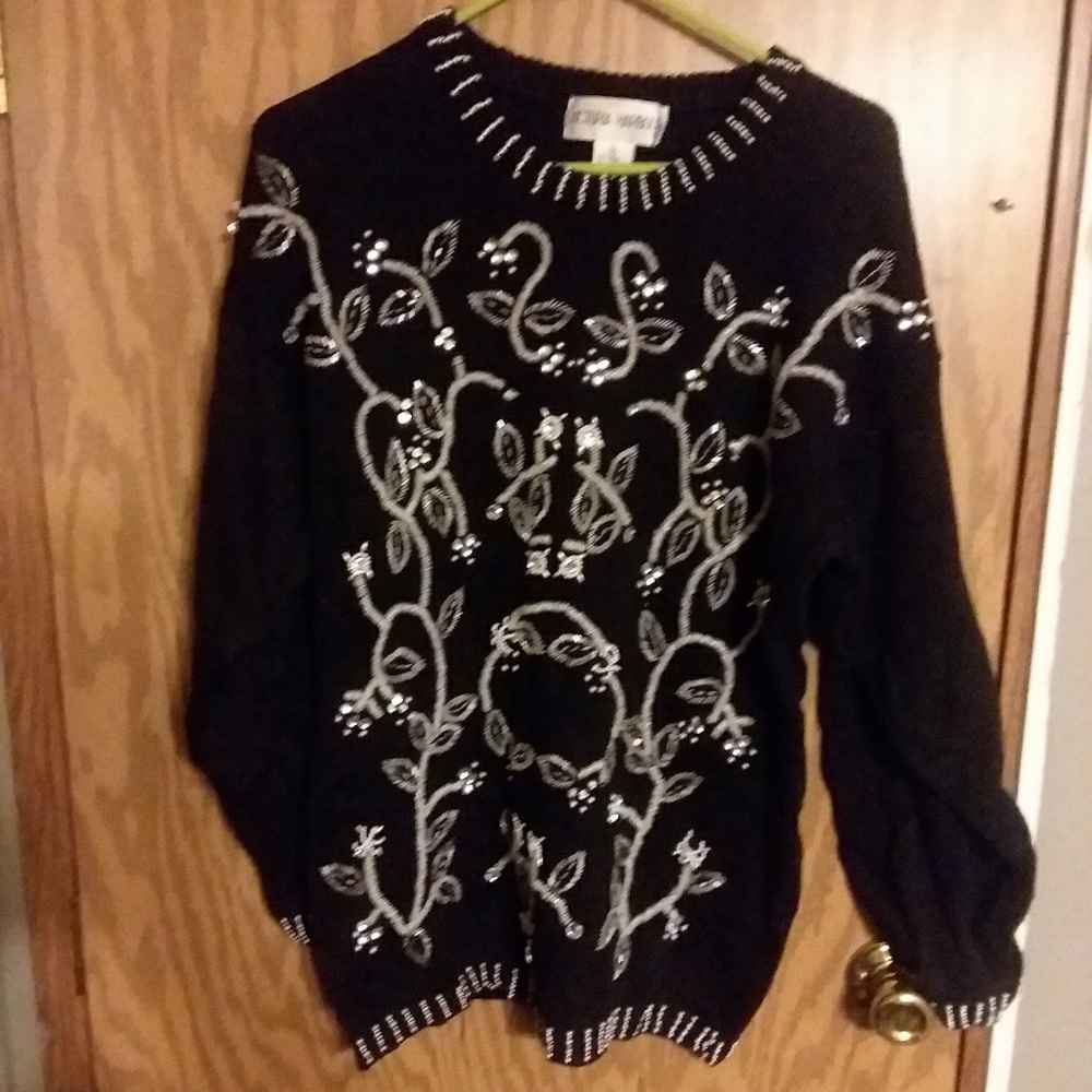 Victoria Harbour sweater